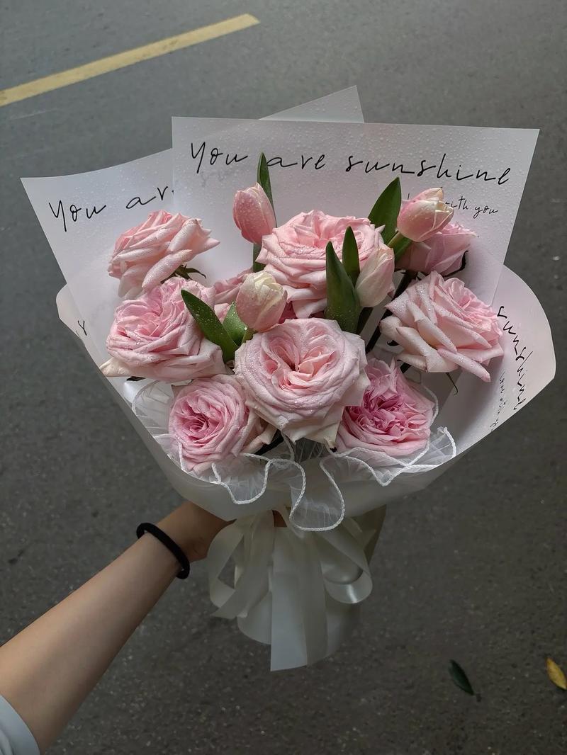 卖小狗花束月入3万,卖小狗花束月入3万怎么样